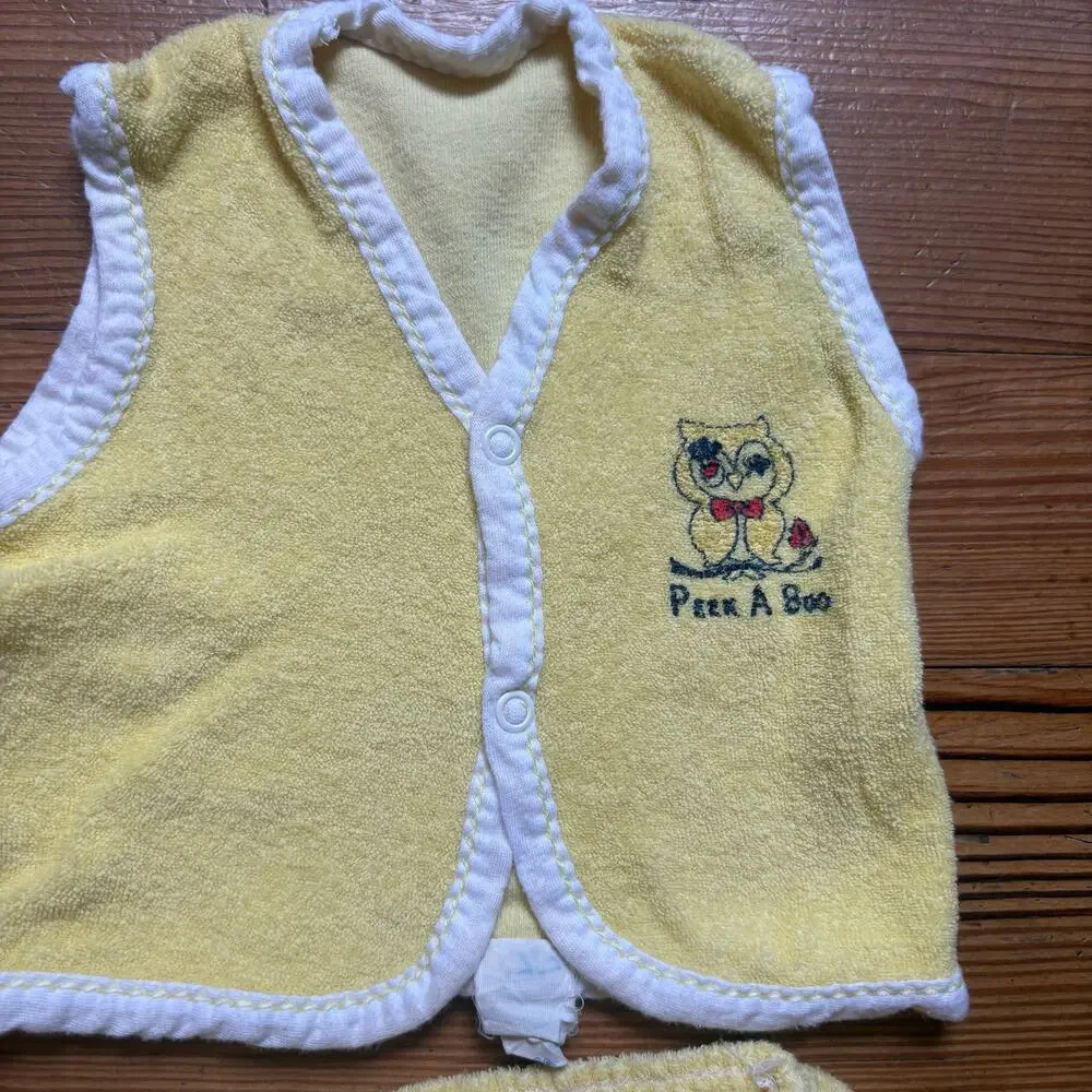 Vintage yellow white terry cloth‎ owl peek a boo snap vest shorts set SIZE 6-9M